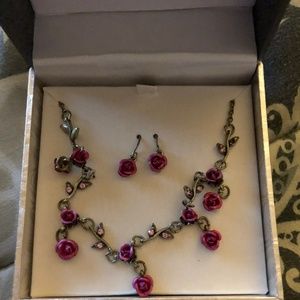 Vintage Rose Necklace with Matching Earings